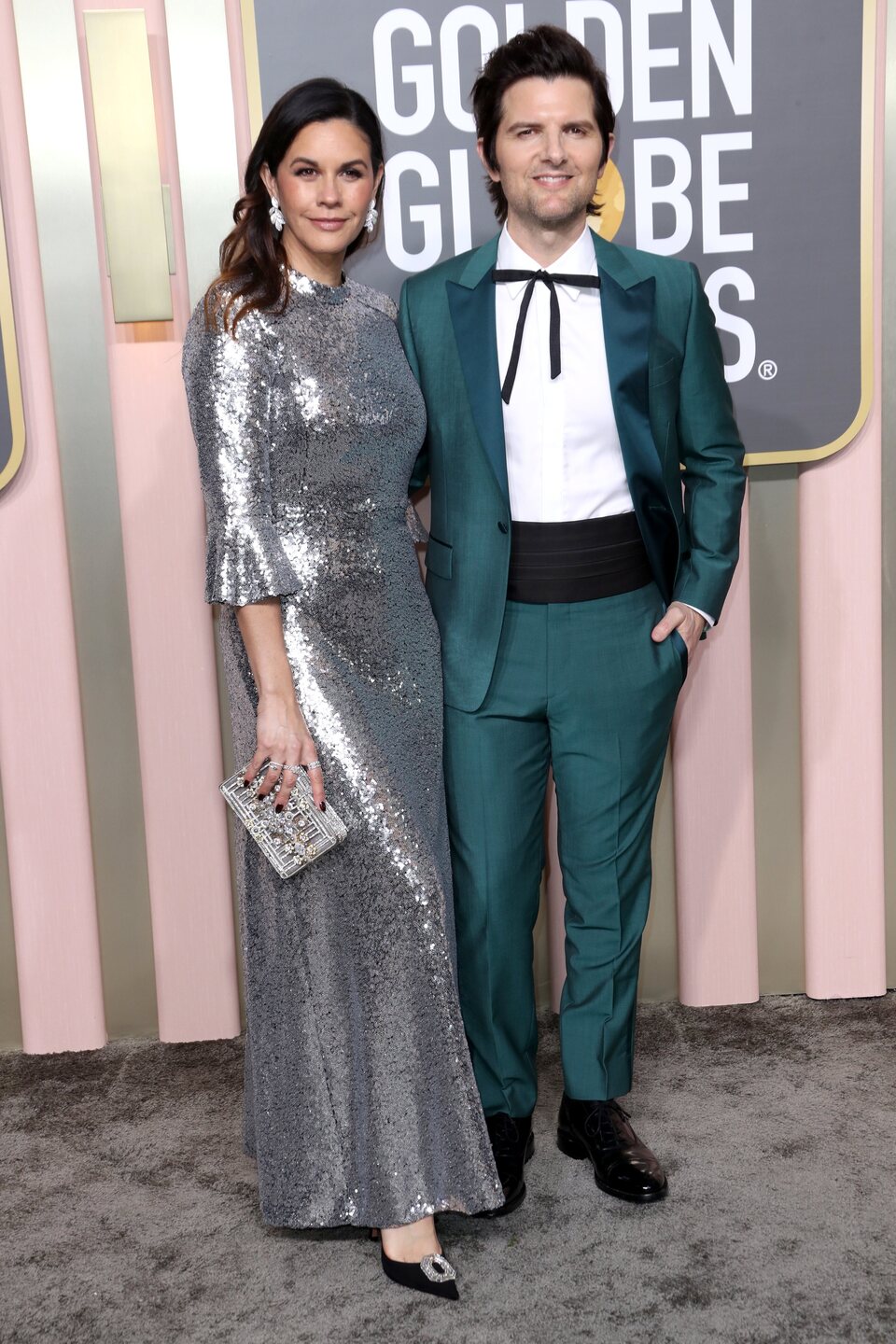 Naomi and Adam Scott at the Golden Globes 2023 red carpet