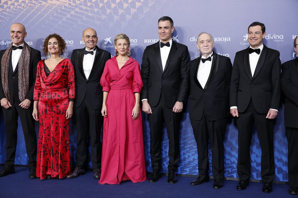 Pedro Sánchez, Yolanda Díaz and María Jesús Montero at the blue carpet of the Goya Awards 2023