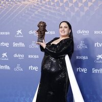 Laura Galán at the winner's carpet of the 2023 Goya Awards