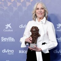 Susi Sánchez at the winner's carpet of the 2023 Goya Awards