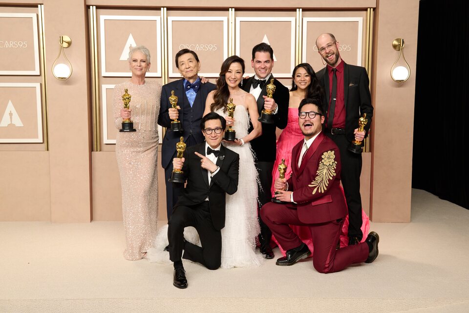 'Everything Everywhere All at Once' team with it's 2023 Best Picture Oscar