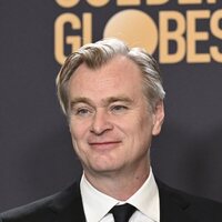 Cristopher Nolan wins the 2024 Golden Globe 