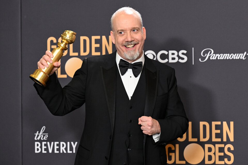 Paul Giamatti wins the Golden Globe for 'The Holdovers'