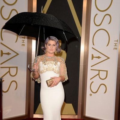 Kelly Osbourne at the red carpet of the Oscars 2014