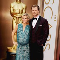 Elsa Pataky and Chris Hemsworth at the 2014 Oscars