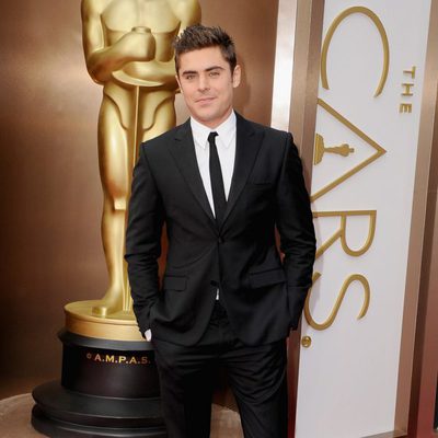 Zac Efron at the 2014 Oscars