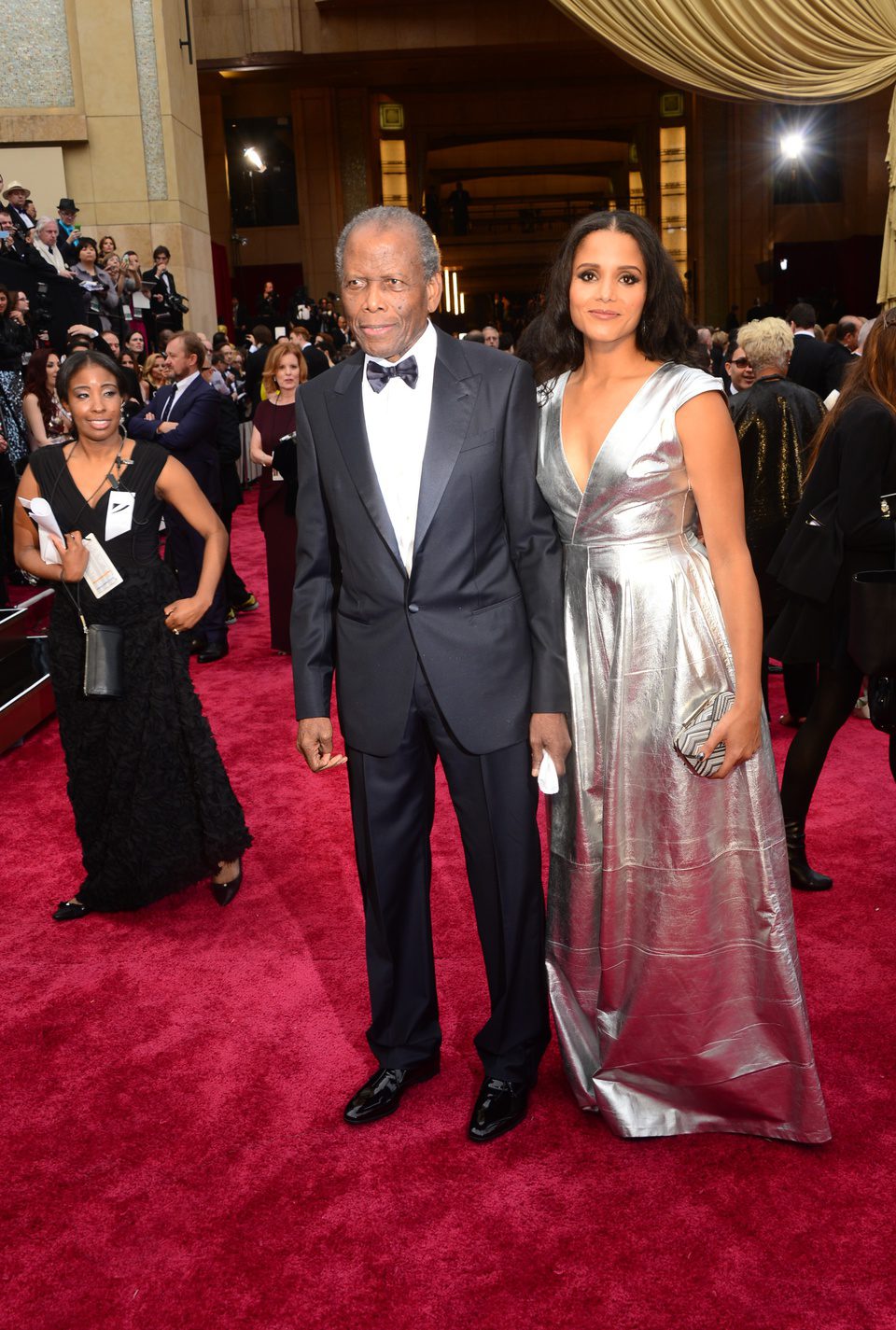 Sidney Poitier on the red carpet at the 2014 Oscars