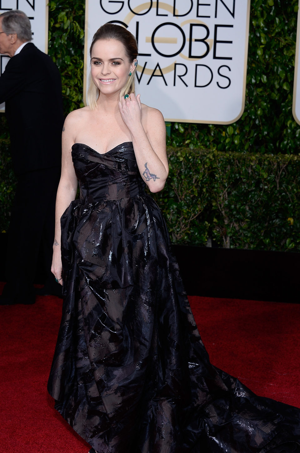 Taryn Manning at the Golden Globes 2015 red carpet