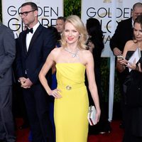 Naomi Watts at the Golden Globes 2015 red carpet