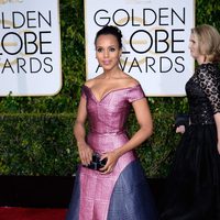 Kerry Washington at the Golden Globes 2015 red carpet