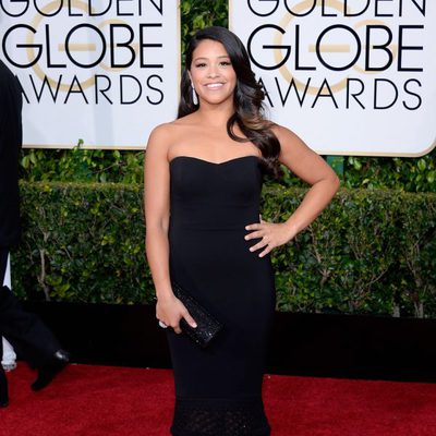 Gina Rodríguez at the Golden Globes 2015 red carpet