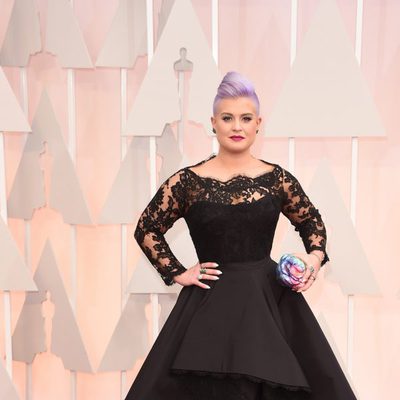 Kelly Osbourne at the Oscar 2015 red carpet