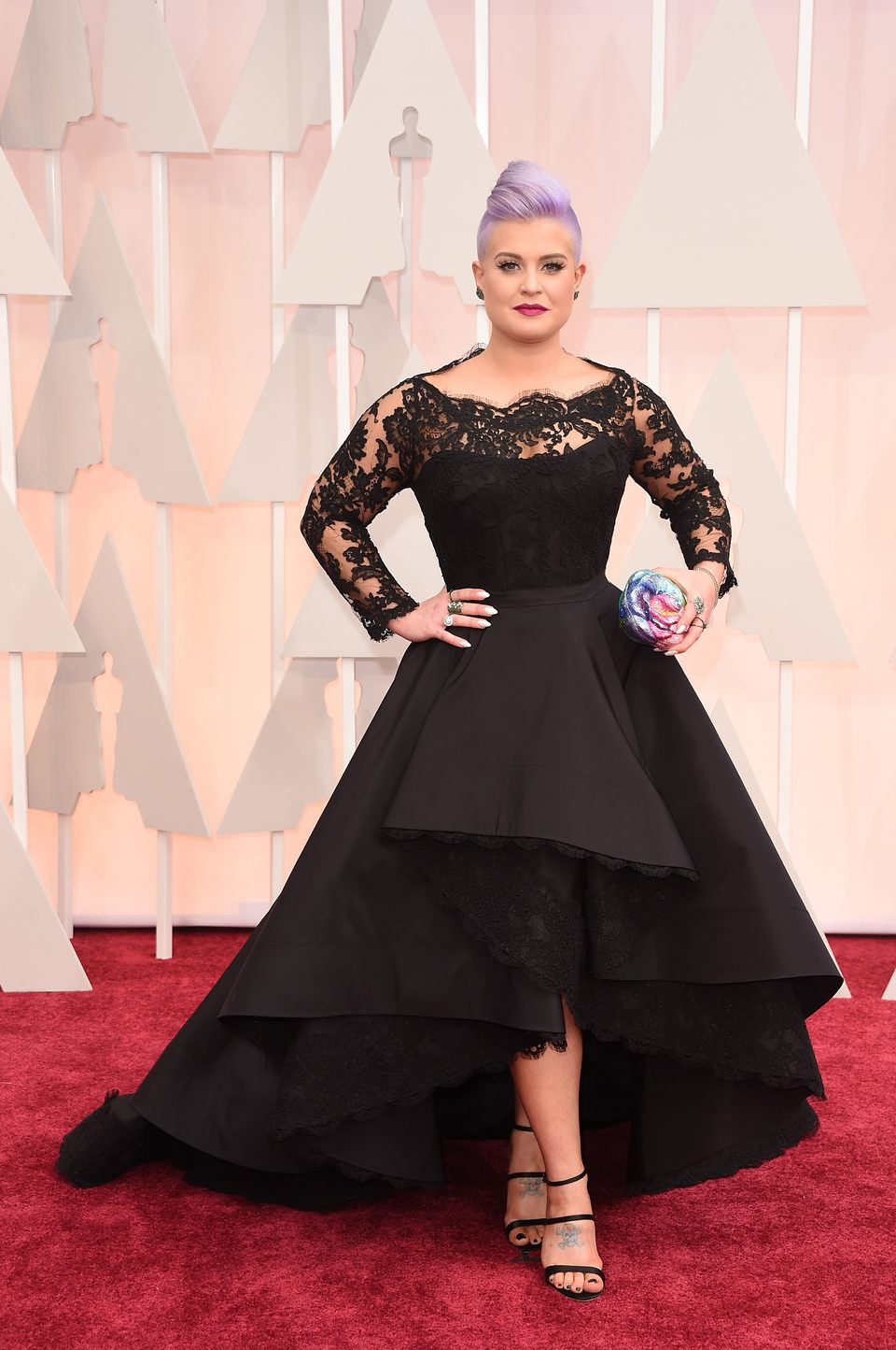 Kelly Osbourne at the Oscar 2015 red carpet