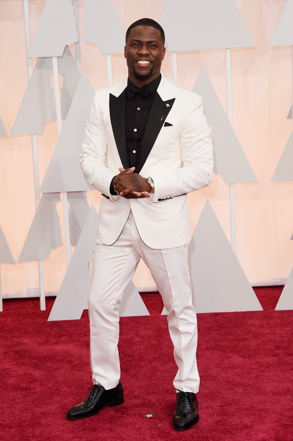 Kevin Hart at the Oscars Awards 2015 red carpet