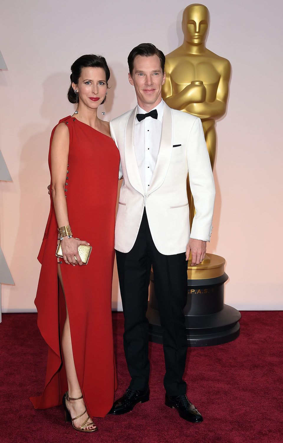 Benedict Cumberbatch and her wife Sophie Hunter at the Oscars Awards 2015 red carpet