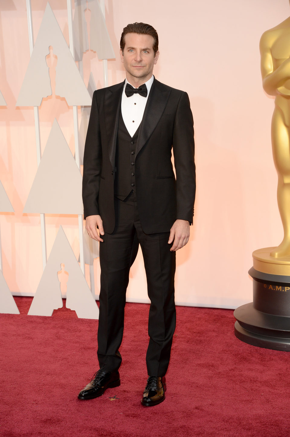 Bradley Cooper at the Oscars Awards 2015 red carpet