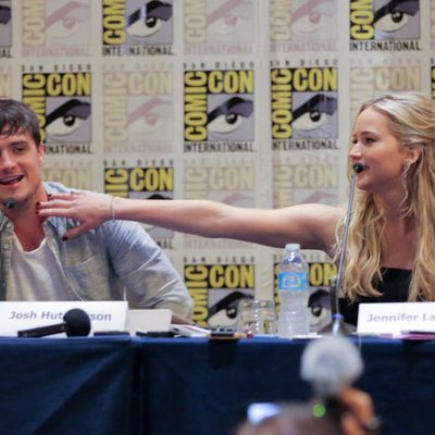 Josh Hutcherson and Jennifer Lawrence joking at the Comic-Con 2015