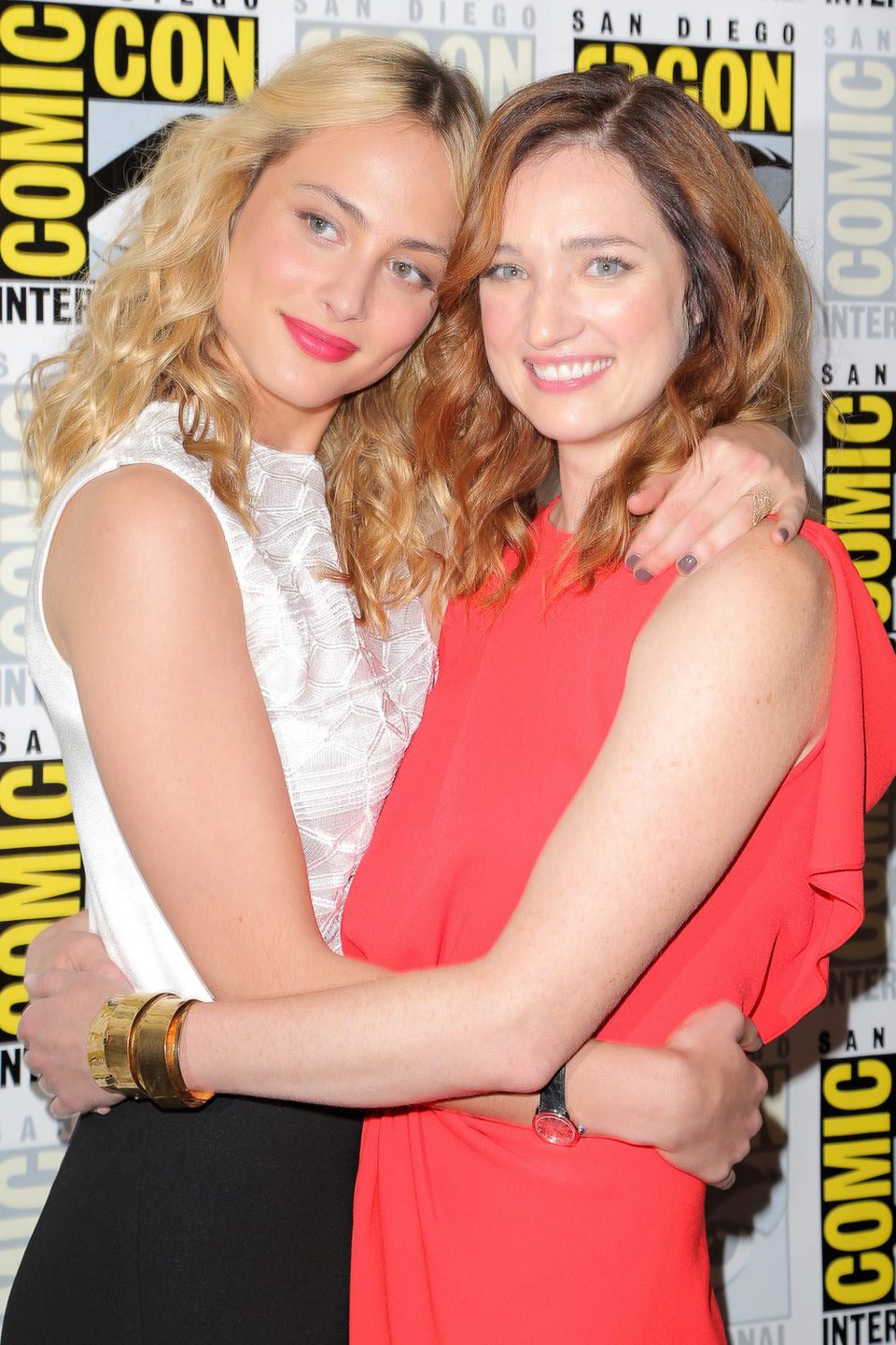 Kristen Connolly and Nora Arnezeder at the Comic-Con 2015