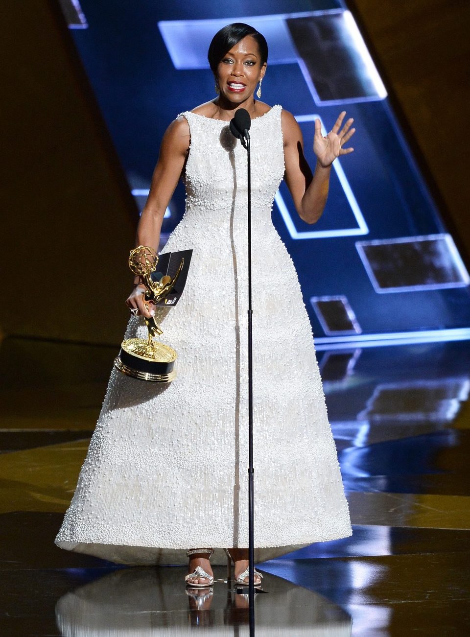 Regina King receiving the 2015 Emmy Award