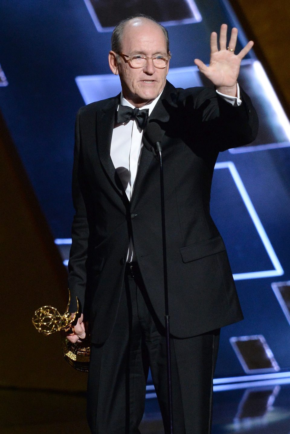 Richard Jenkins receiving the 2015 Emmy Award