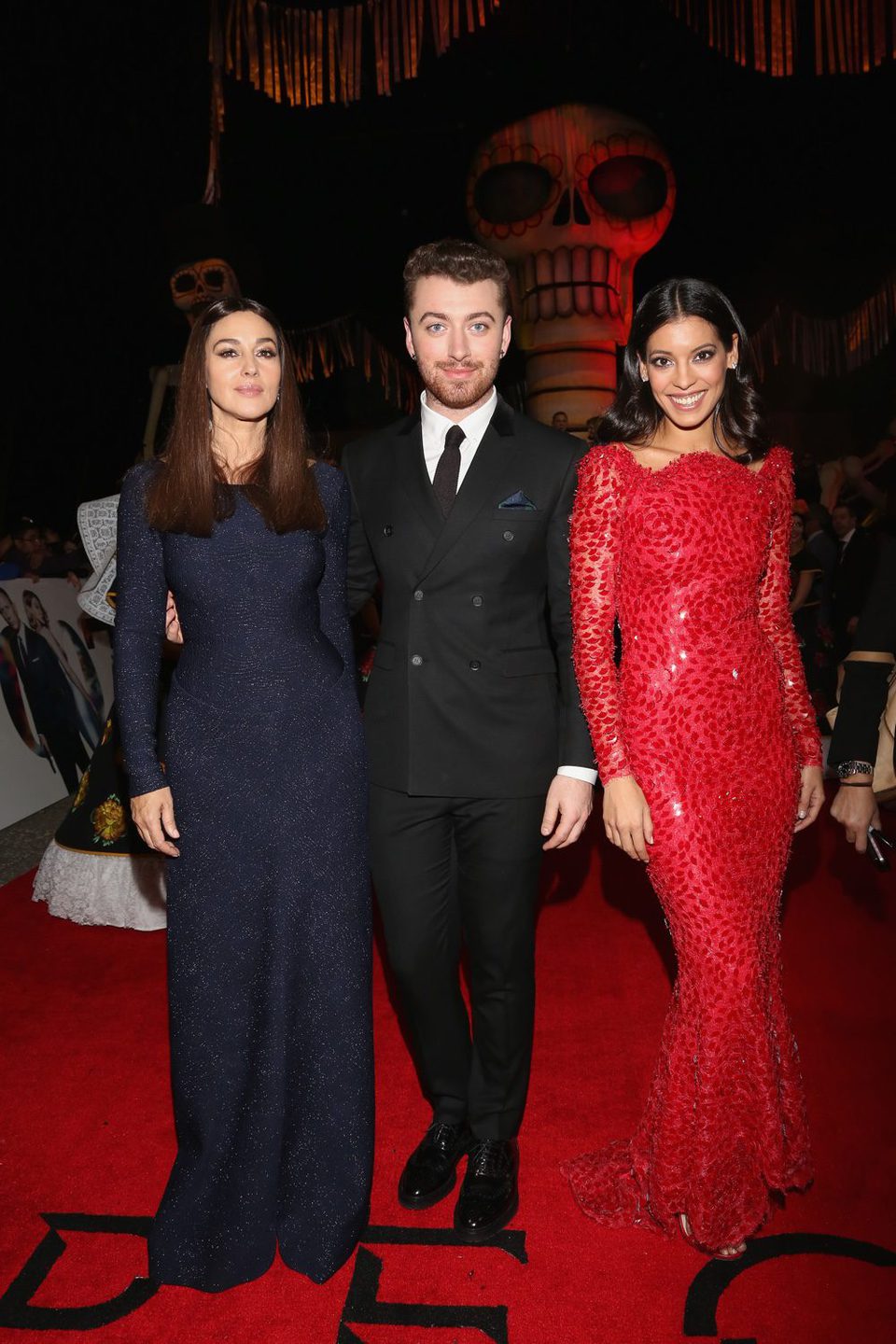 Monica Bellucci, Sam Smith y Stephanie Sigman in the 'Spectre' Premiere