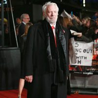 Donald Sutherland shows elegance in 'The Hunger Games: Mockingjay - Part 2' London premiere