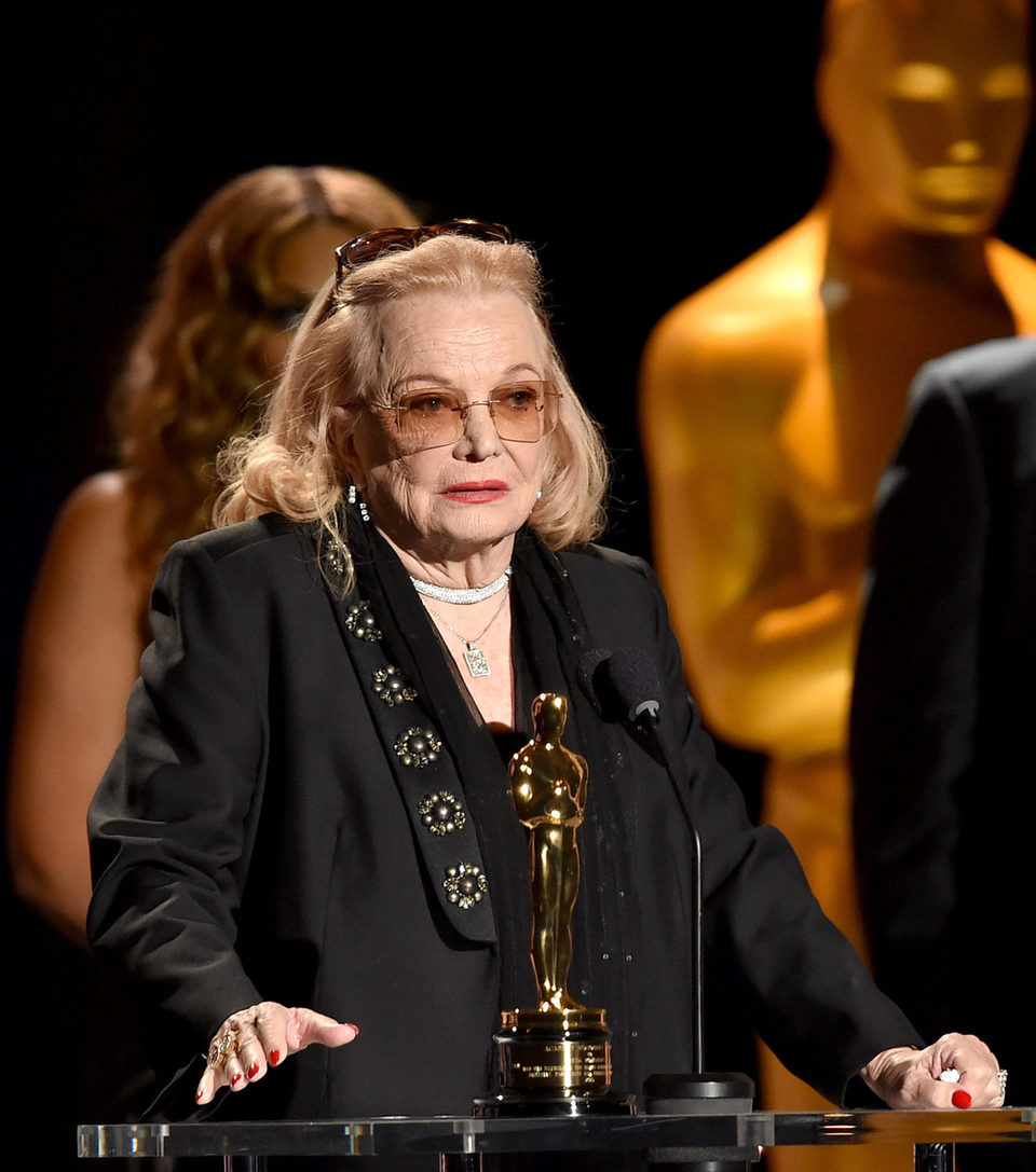 Gena Rowlands receiving the Academy Honorary Award in Governor's Awards 2015