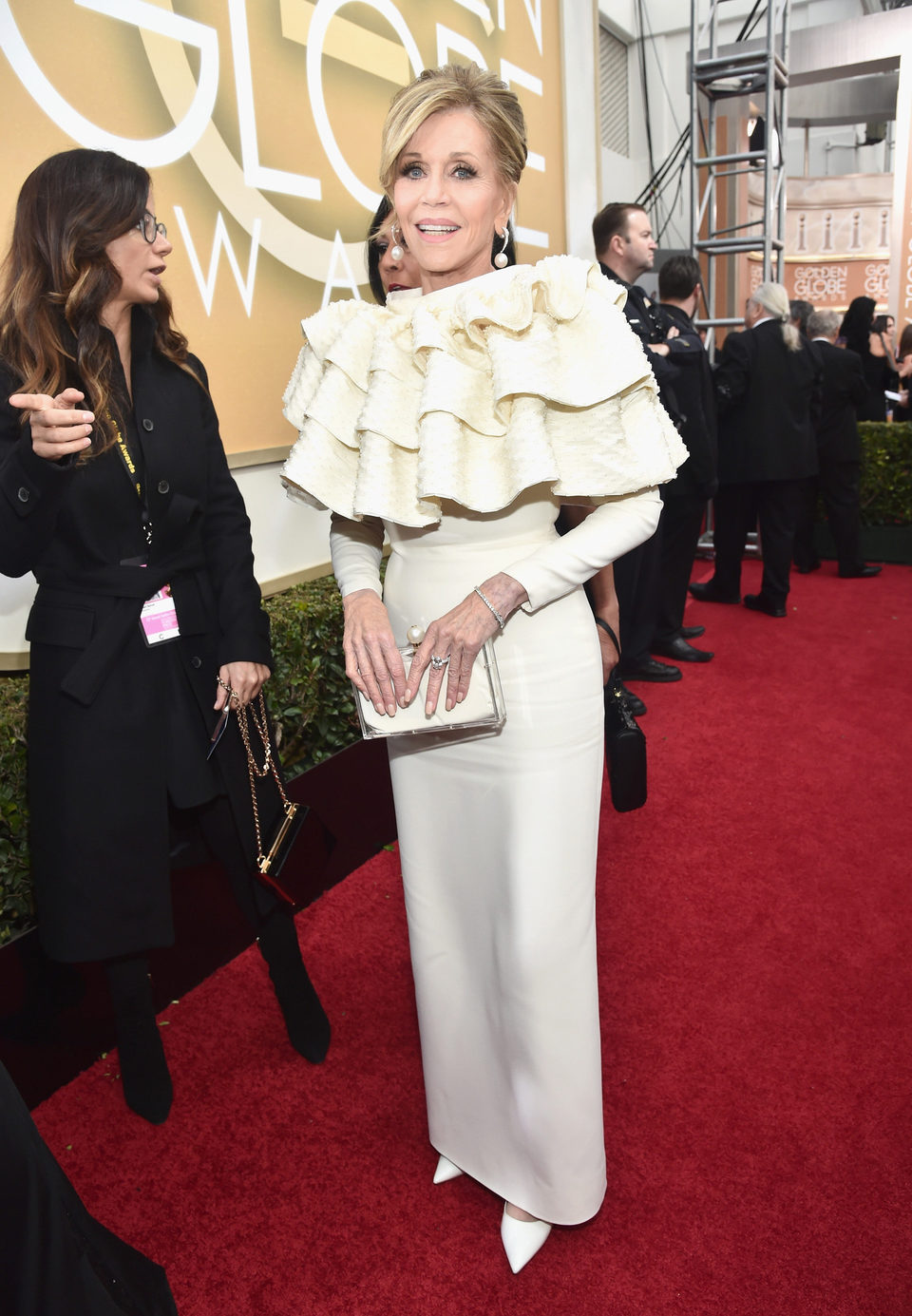 Jane Fonda in the 2016 Golden Globes red carpet