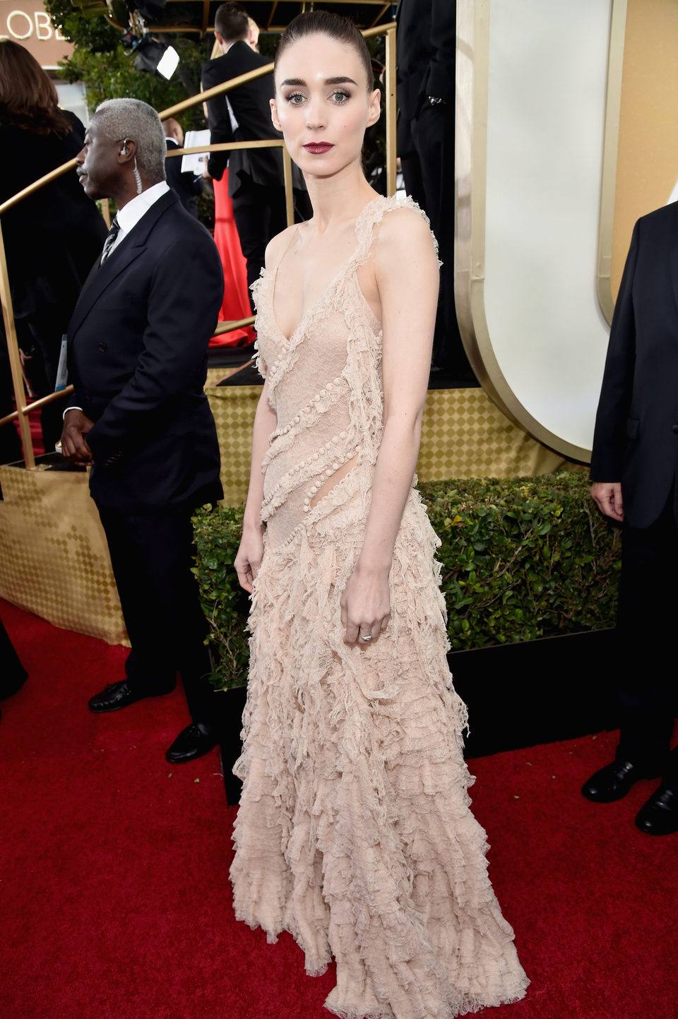 Rooney Mara at the 2016 Golden Globes red carpet