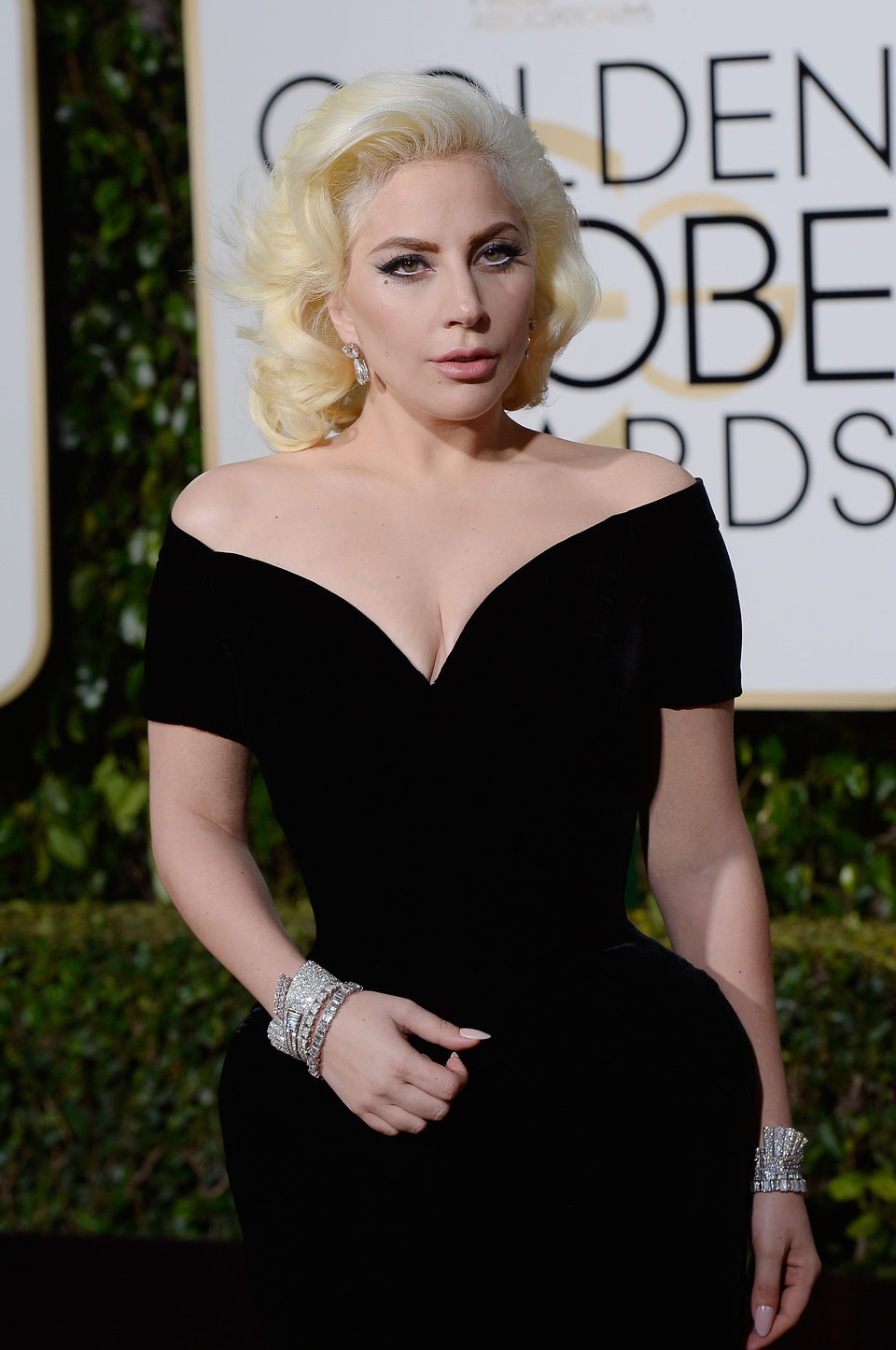 Lady Gaga at the 2016 Golden Globes red carpet