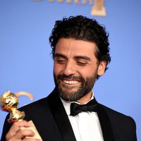 Oscar Isaac wins a Golden Globe Award for 'Show Me a Hero'