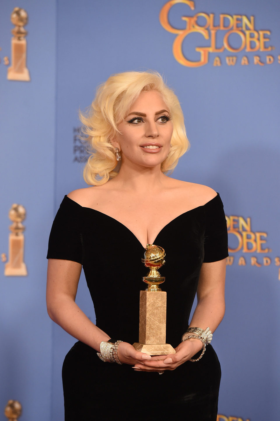 Lady Gaga wins the Golden Globe for 'American Horror Story: Hotel'