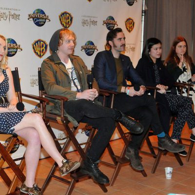 This cast during the press conference of presentation