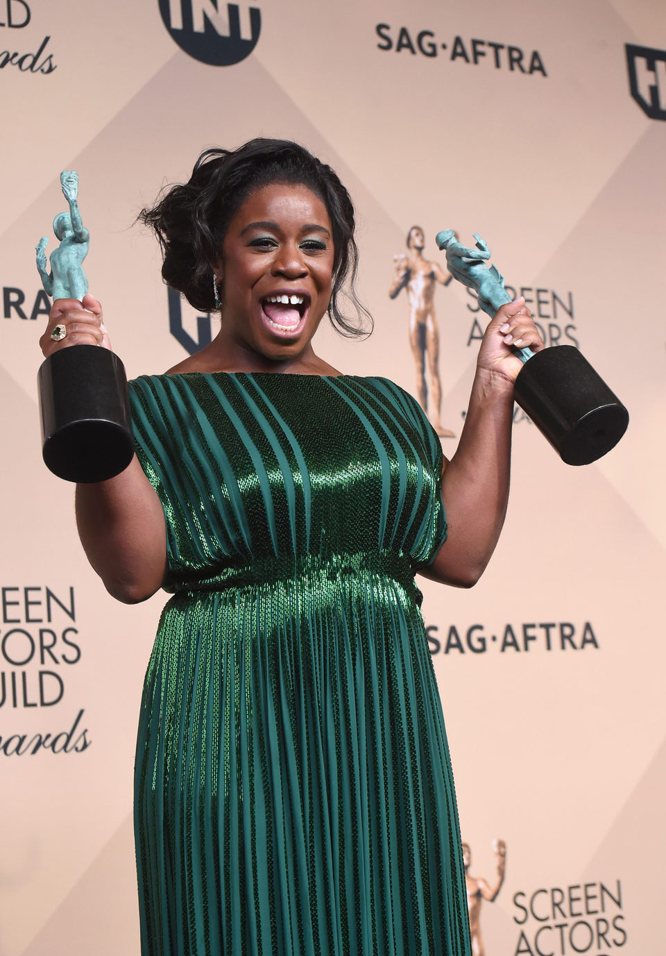 Uzo Aduba with her two awards at the SAG Awards 2016