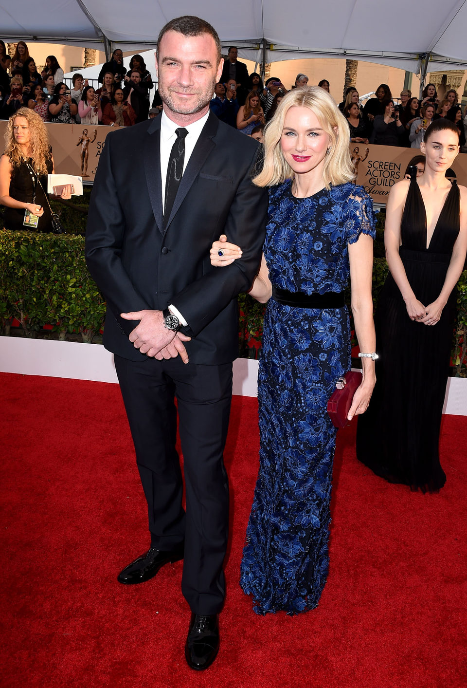 Liev Schreiber and Naomi Watts at the SAG Awards 2016 red carpet