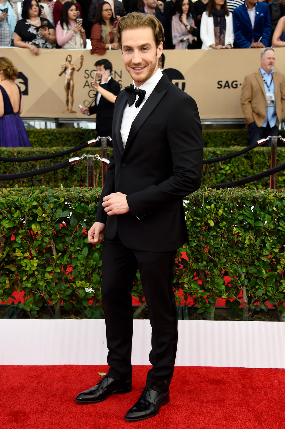 Eugenio Siller in red carpet of SAG Awards 2016