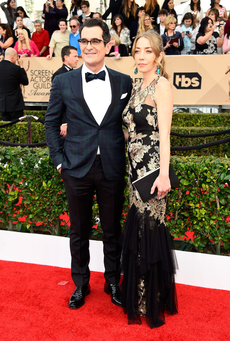 Ty Burrell and Holly Burrell in red carpet of SAG Awards 2016