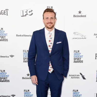 Jason Segel at 2016 Independent Spirit Awards red carpet