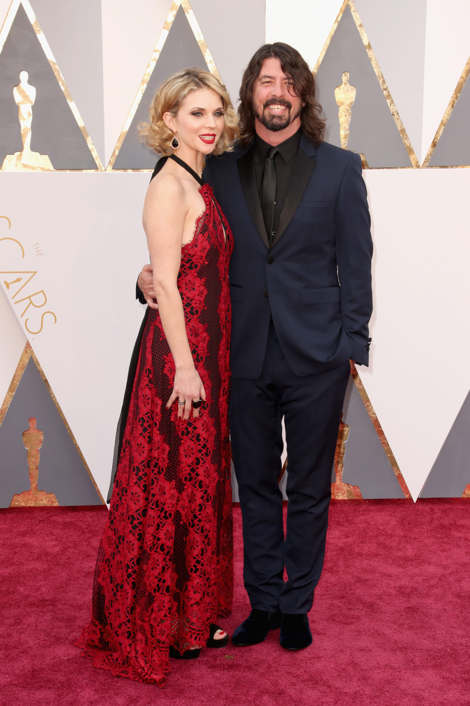 Dave Grohl and Jordyn Blum at the Oscars 2016 red carpet