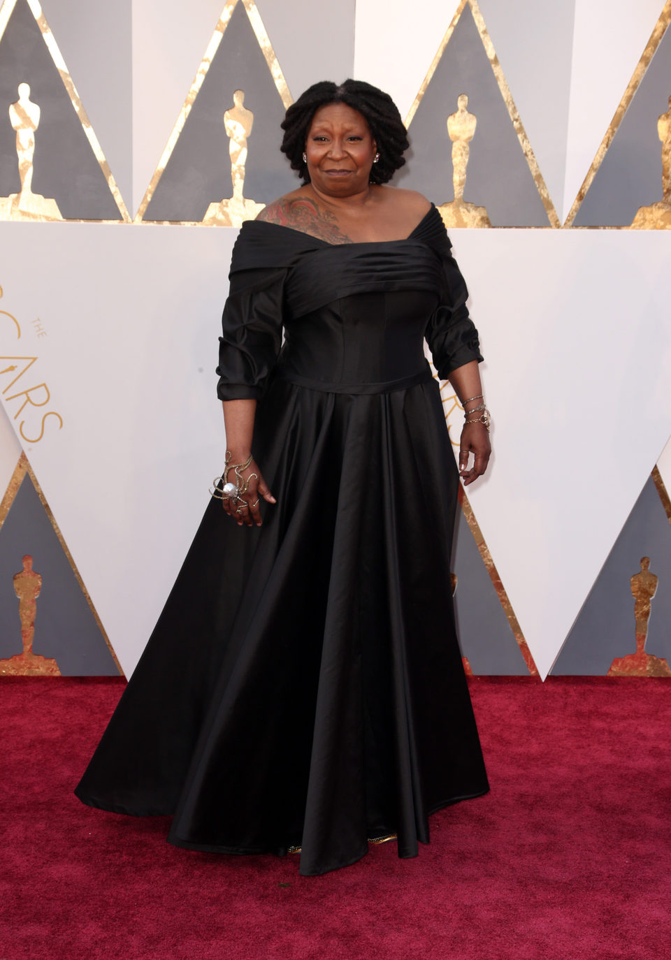 Whoopi Goldberg at the Oscars 2016 red carpet