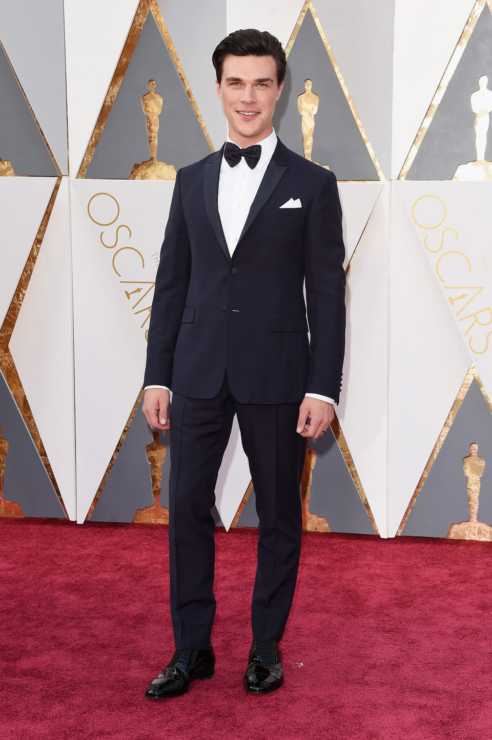 Finn Wittrock at the Oscars 2016 red carpet