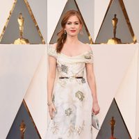 Isla Fisher at the Oscars 2016 red carpet