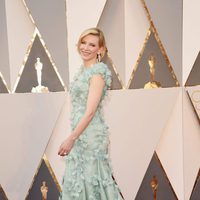 Cate Blanchett at the Oscars 2016 red carpet