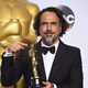 Alejandro G. Inarritu poses with his Oscar