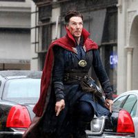 Benedict Cumberbatch levitating in 'Doctor Strange' shooting