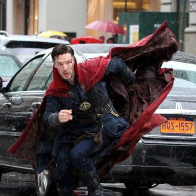 Benedict Cumberbatch in a raining day during 'Doctor Strange' shooting