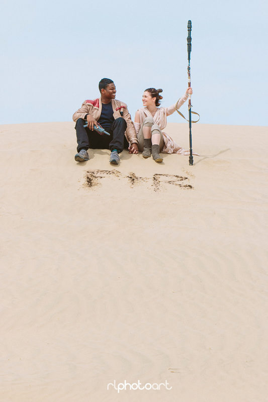 A couple dressed as Finn and Rey for a photoshoot