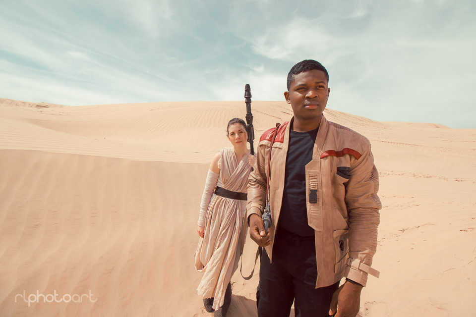 A couple as Finn and Rey from 'Star Wars: The Force Awakens'