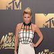 Carrie Keagan at the 2016 MTV Movie Awards' red carpet