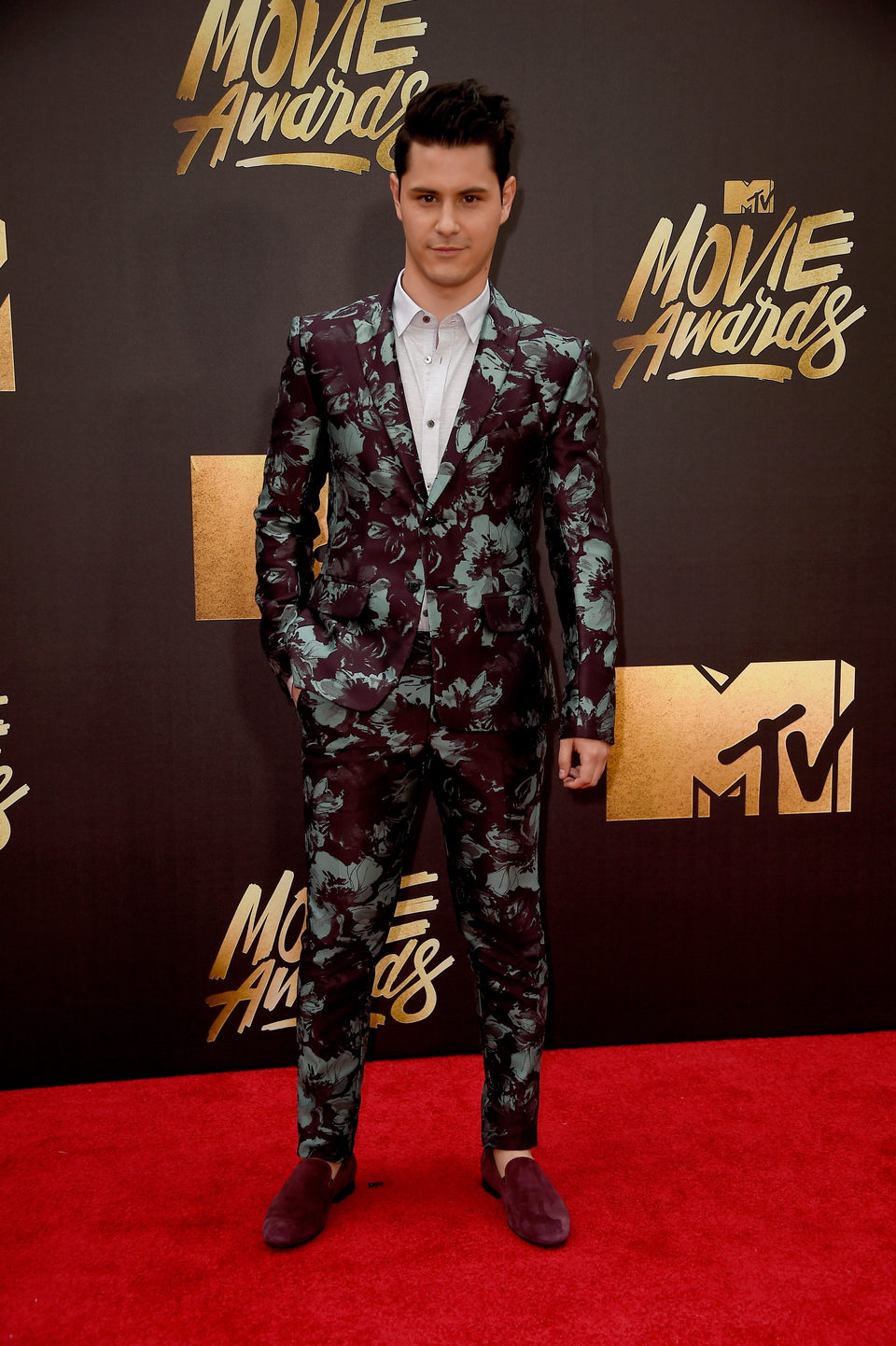 Michael Willet at the 2016 MTV Movie Awards' red carpet